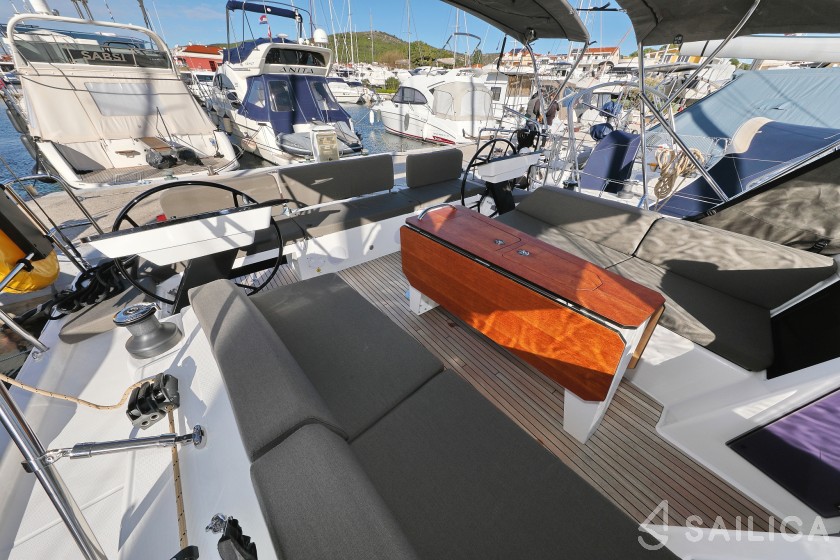 Dufour 41 - Yacht Charter Sailica