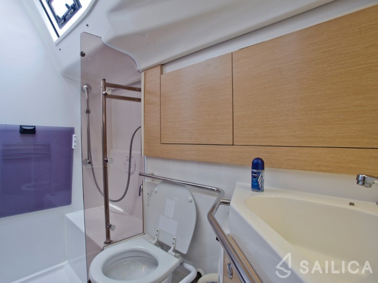 Elan 444 Impression - Yacht Charter Sailica