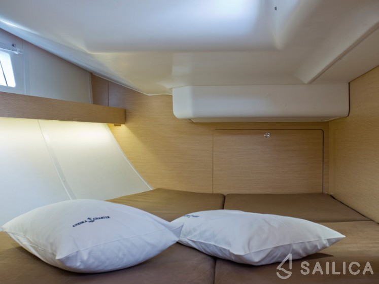 Elan 444 Impression - Yacht Charter Sailica