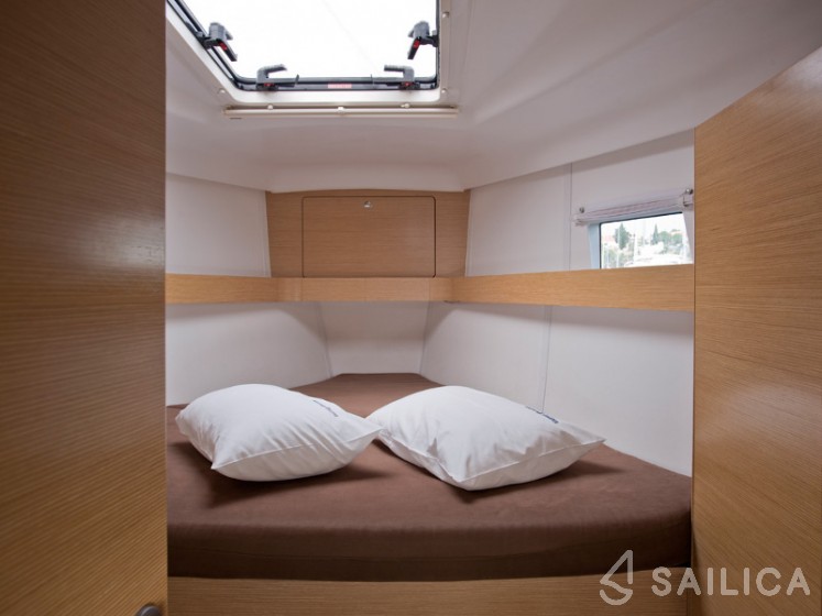 Elan 444 Impression - Yacht Charter Sailica