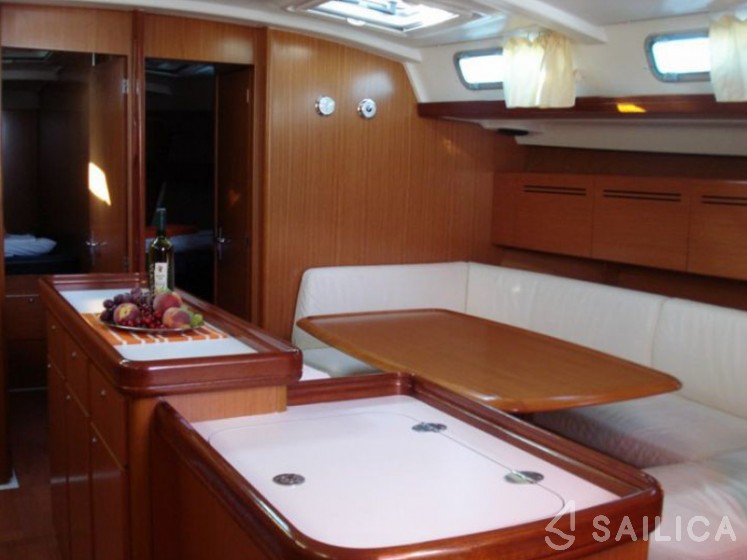 Cyclades 50.4 - Yacht Charter Sailica