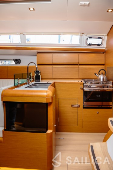 Sun Odyssey 449 - Yacht Charter Sailica