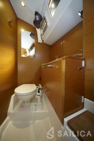 Sun Odyssey 449 - Yacht Charter Sailica