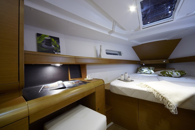 Sun Odyssey 449 - Yacht Charter Sailica
