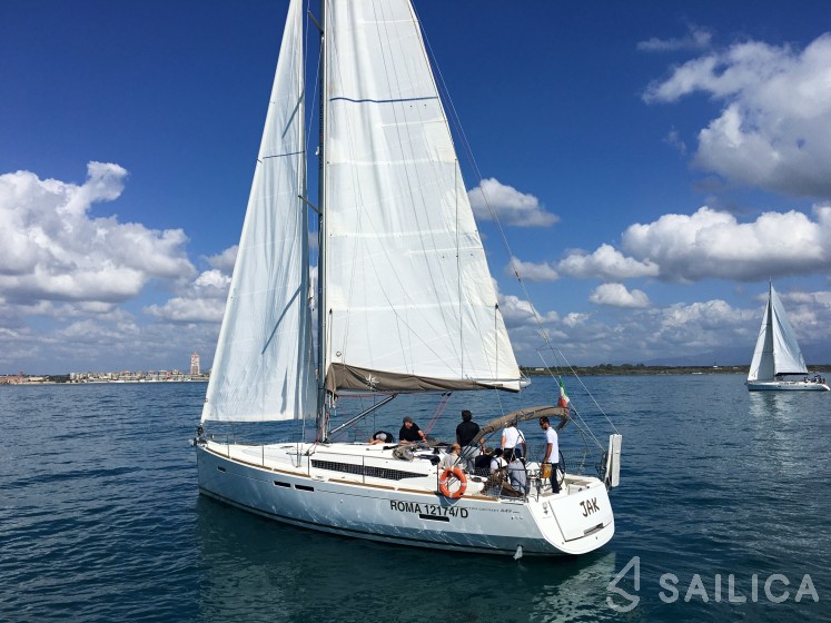 Sun Odyssey 449 - Yacht Charter Sailica