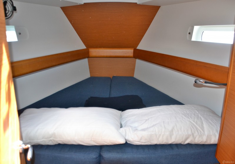 Sun Odyssey 449 - Yacht Charter Sailica