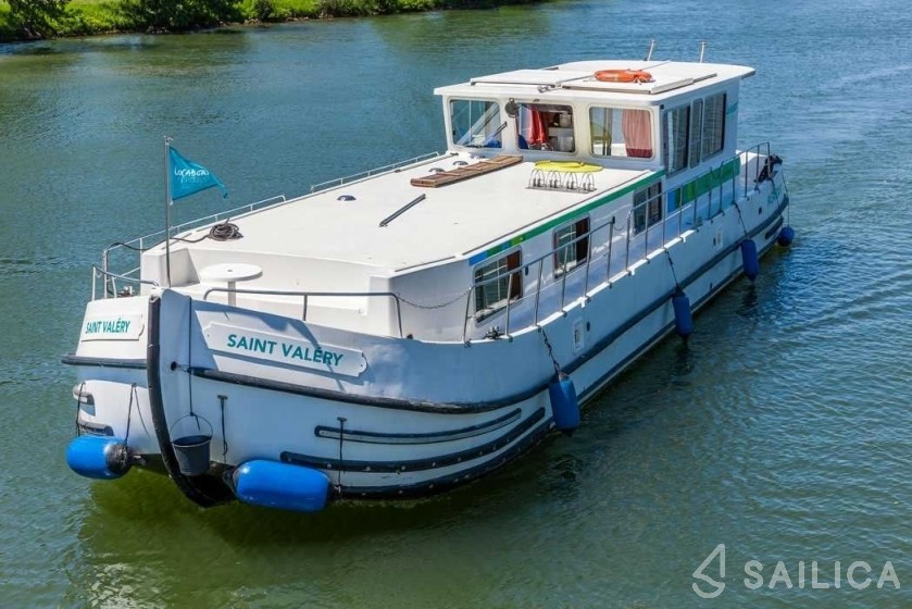 Pénichette 1500R - Yacht Charter Sailica
