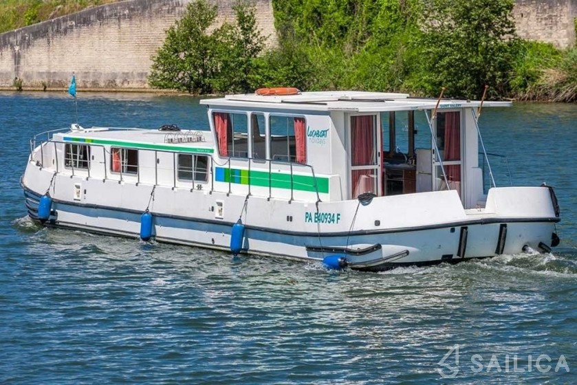 Pénichette 1500R - Yacht Charter Sailica