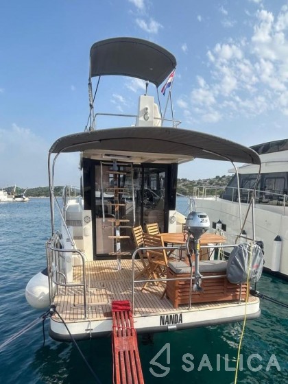 Futura 40 Grand Horizon - Yacht Charter Sailica