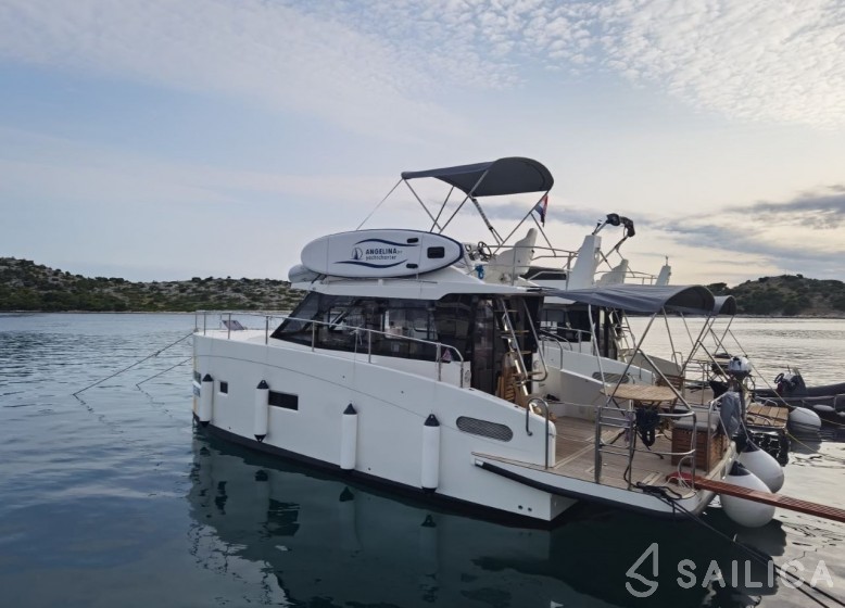 Futura 40 Grand Horizon - Yacht Charter Sailica