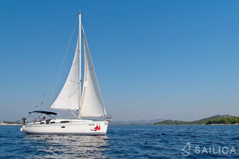 Bavaria 35 Cruiser - Yacht Charter Sailica