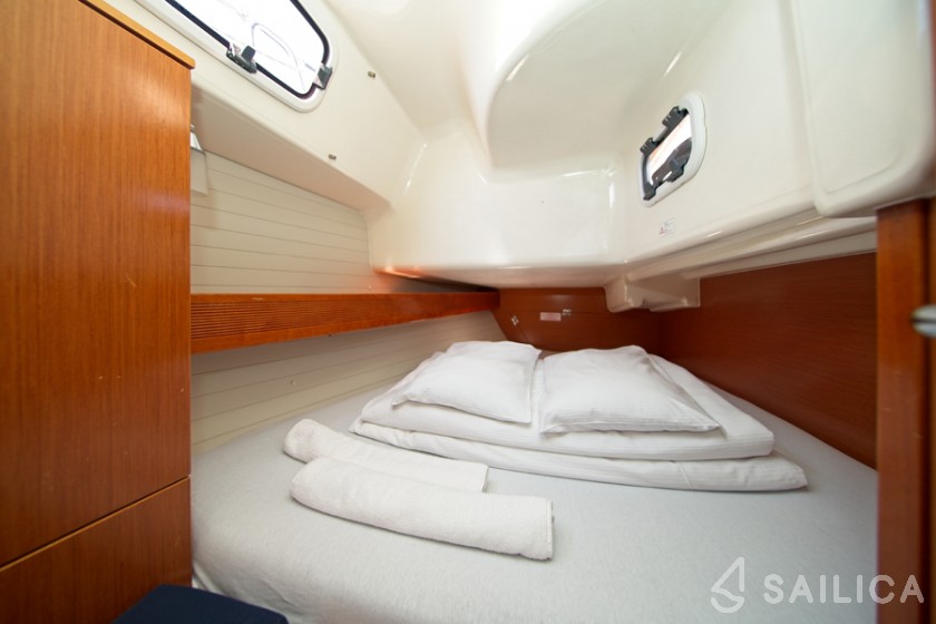 Bavaria 35 Cruiser - Yacht Charter Sailica