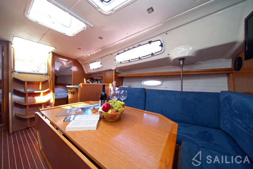 Bavaria 35 Cruiser - Yacht Charter Sailica