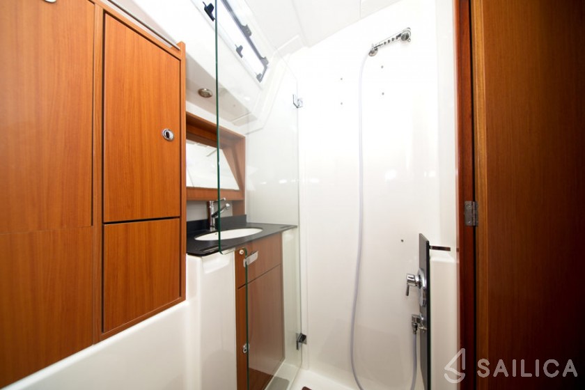 Bavaria 50 Cruiser - Yacht Charter Sailica