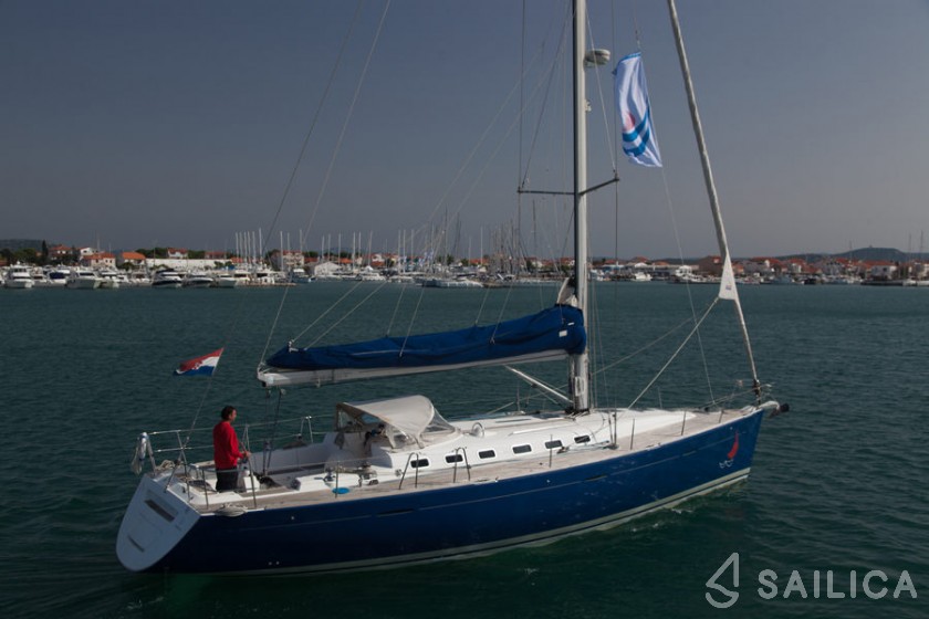 First 47.7 - Yacht Charter Sailica