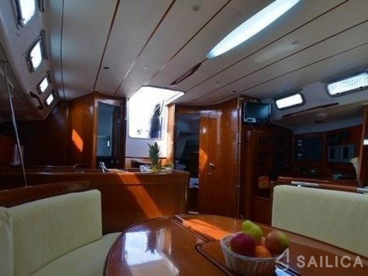 First 47.7 - Yacht Charter Sailica