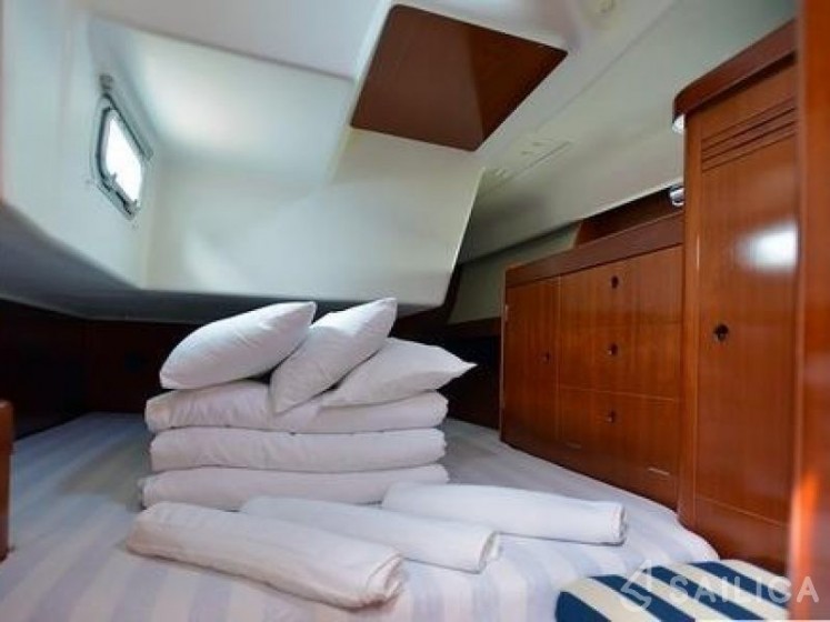 First 47.7 - Yacht Charter Sailica