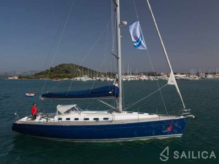 First 47.7 - Yacht Charter Sailica