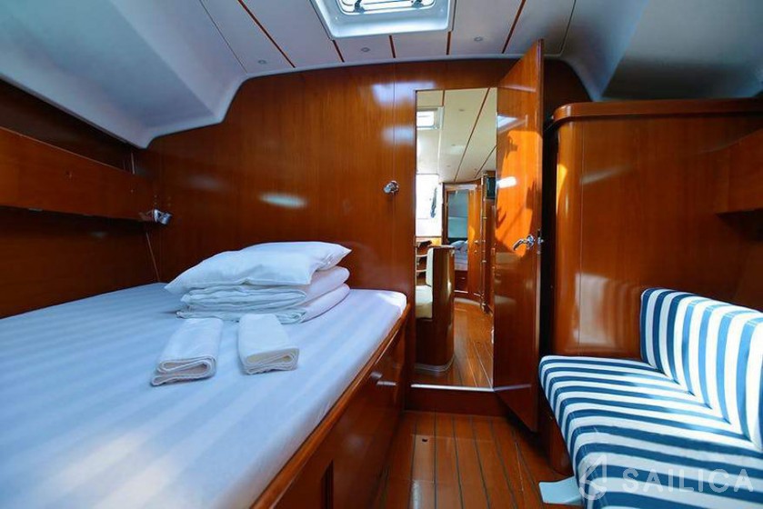 First 47.7 - Yacht Charter Sailica