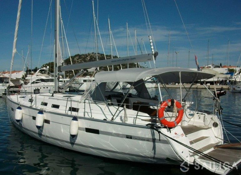 Bavaria Cruiser 45 - Yacht Charter Sailica