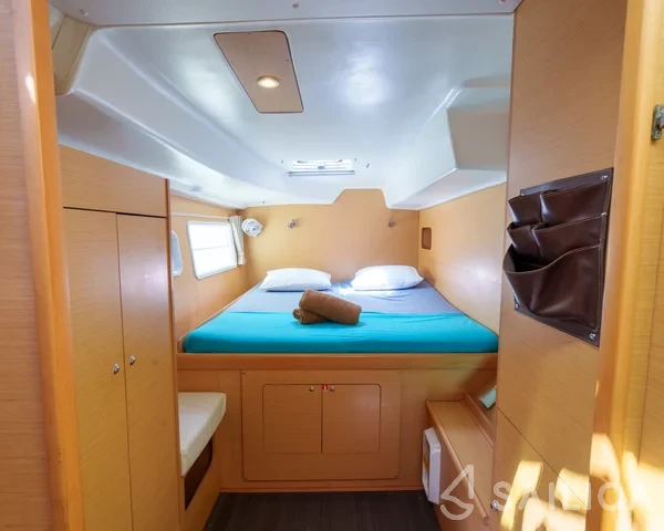 Lagoon 380 S2 - Yacht Charter Sailica