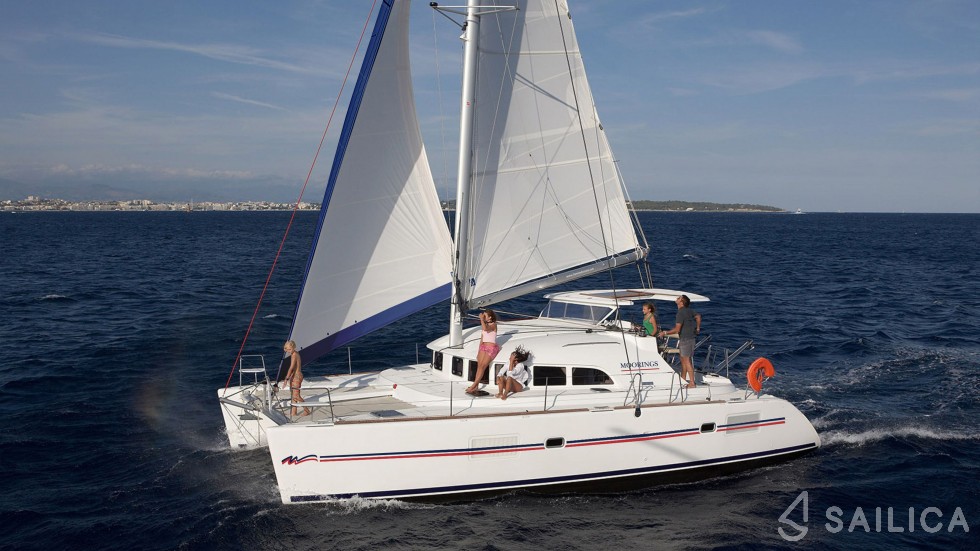 Lagoon 380 S2 - Yacht Charter Sailica