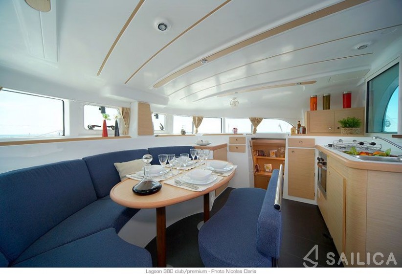 Lagoon 380 S2 - Yacht Charter Sailica