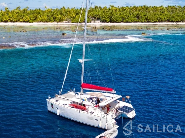 Lagoon 400 S2 - Yacht Charter Sailica
