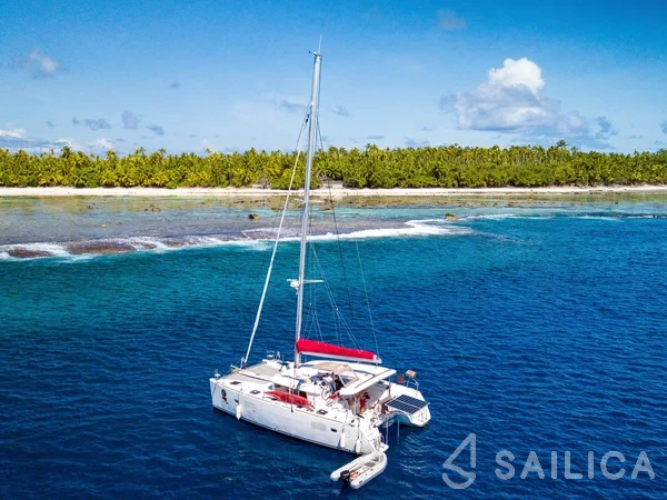 Lagoon 400 S2 - Yacht Charter Sailica