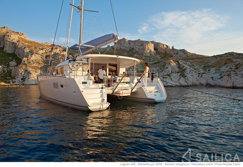 Lagoon 400 S2 - Yacht Charter Sailica