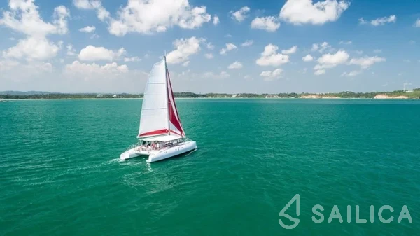 Ocean Voyager 53 - Yacht Charter Sailica