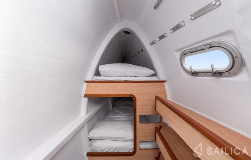 Ocean Voyager 53 - Yacht Charter Sailica