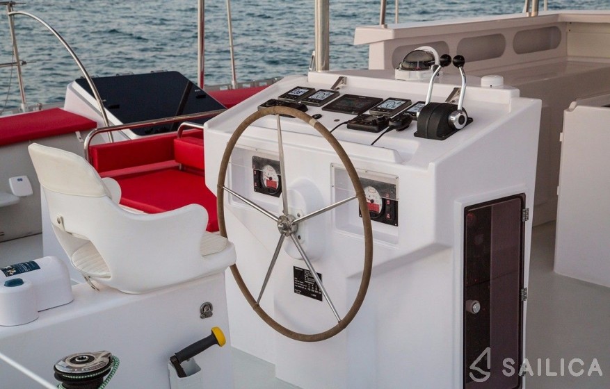 Ocean Voyager 53 - Yacht Charter Sailica