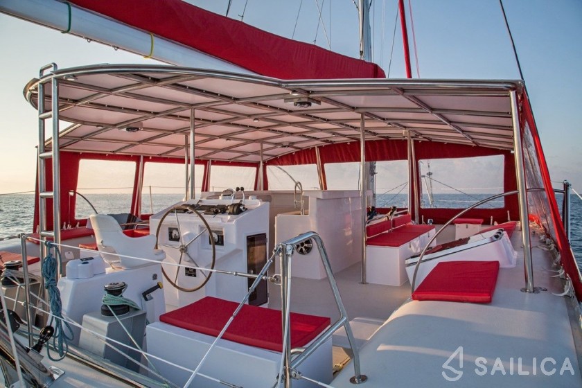 Ocean Voyager 53 - Yacht Charter Sailica