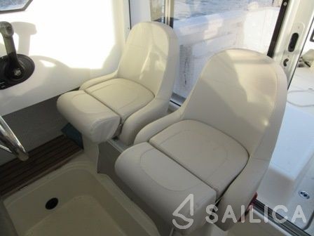 Arvor 690 - Yacht Charter Sailica