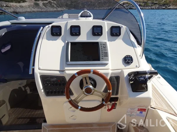 MAR-CO e-motion 32 - Yacht Charter Sailica