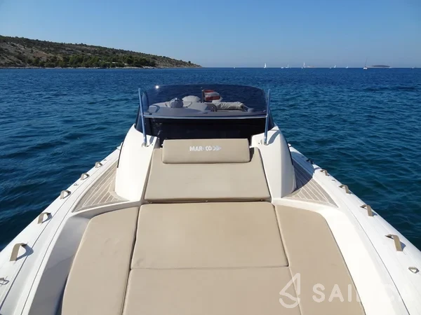 MAR-CO e-motion 32 - Yacht Charter Sailica