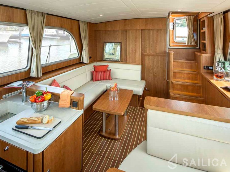 Grand Sturdy 40.0 AC - Yacht Charter Sailica