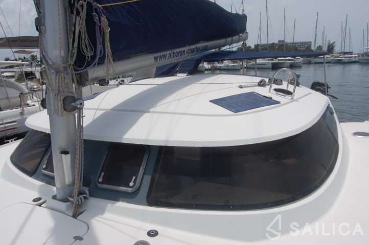 Lavezzi 40 - Yacht Charter Sailica