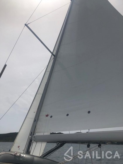 Dufour 350 GL - Yacht Charter Sailica
