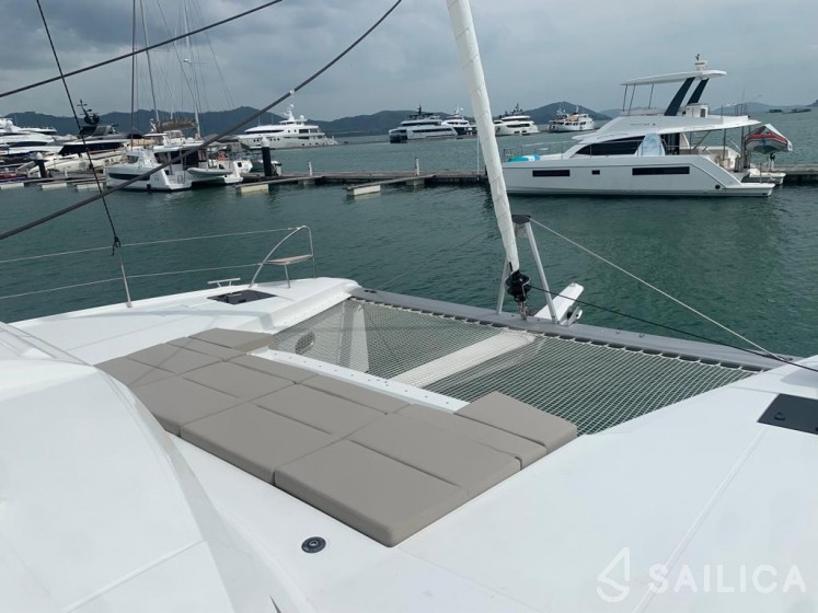 Elba 45 - Yacht Charter Sailica