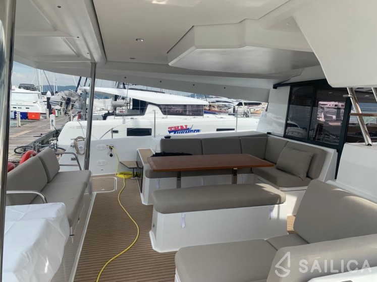 Elba 45 - Yacht Charter Sailica