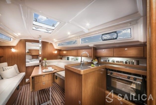 Bavaria 34 Cruiser - Yacht Charter Sailica
