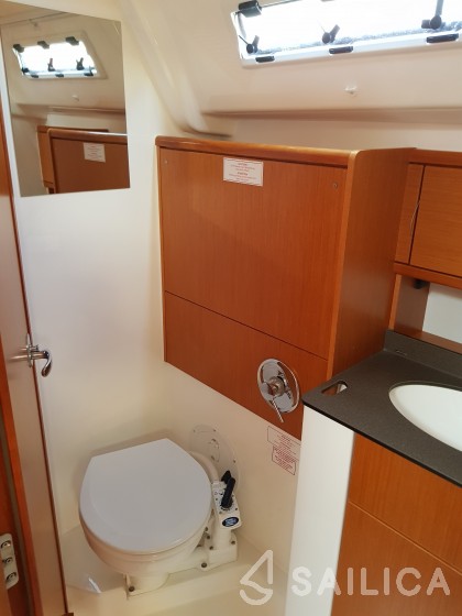 Bavaria 51 Cruiser - Yacht Charter Sailica