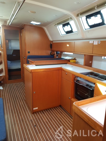 Bavaria 51 Cruiser - Yacht Charter Sailica