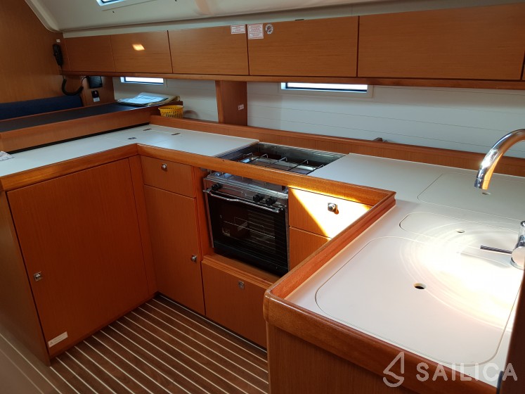 Bavaria 51 Cruiser - Yacht Charter Sailica