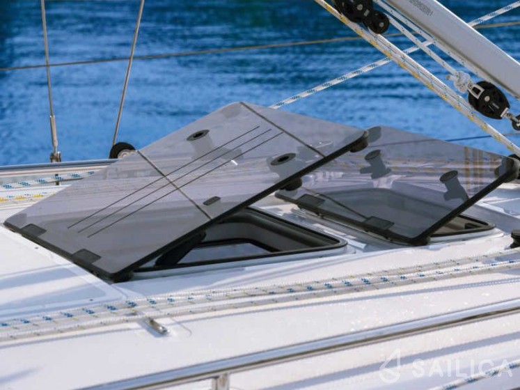 Bavaria 34 Cruiser - Yacht Charter Sailica