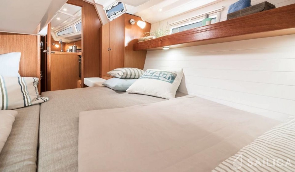 Bavaria 34 Cruiser - Yacht Charter Sailica