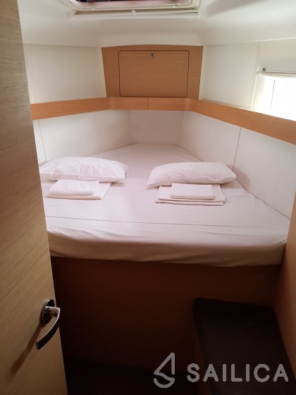 Elan 45 Impression - Yacht Charter Sailica