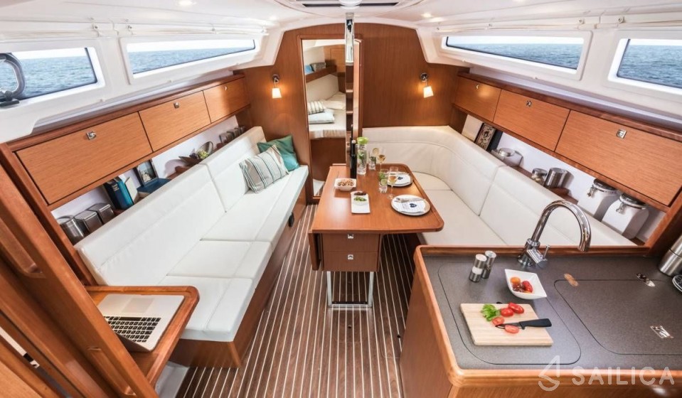 Bavaria 34 Cruiser - Yacht Charter Sailica